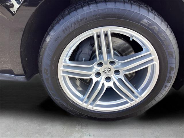 used 2020 Porsche Macan car, priced at $35,912