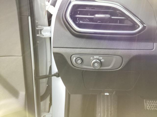 used 2022 Chevrolet Bolt EUV car, priced at $18,988