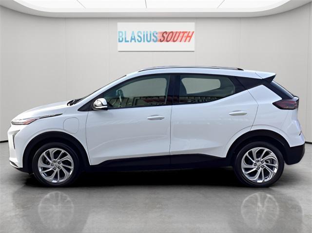 used 2022 Chevrolet Bolt EUV car, priced at $18,988
