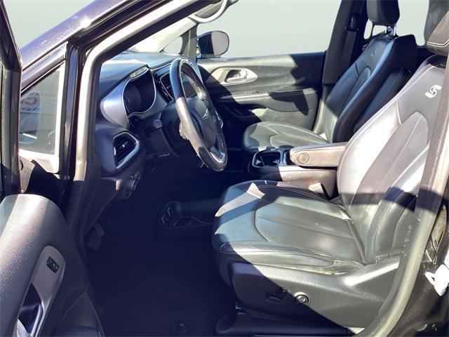 used 2020 Chrysler Pacifica car, priced at $24,988