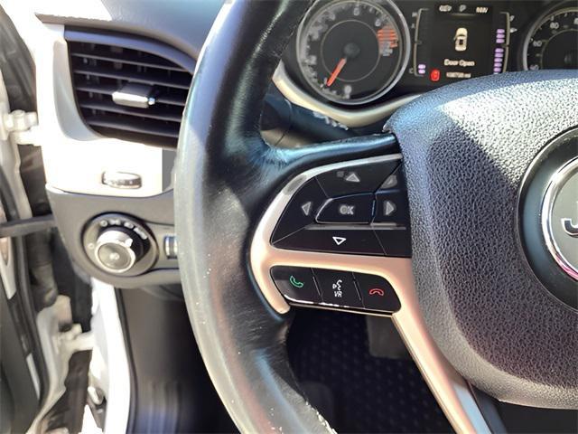 used 2016 Jeep Cherokee car, priced at $8,444