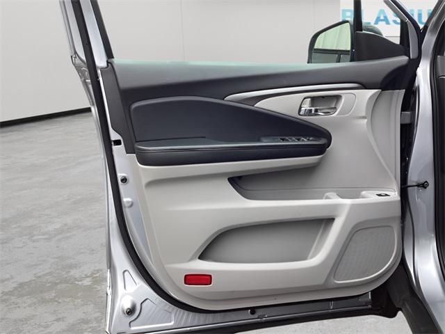 used 2021 Honda Pilot car, priced at $21,988