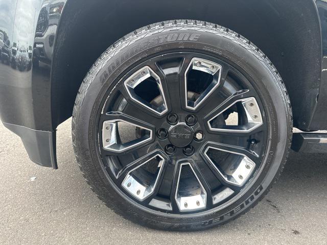 used 2019 GMC Yukon XL car, priced at $31,391