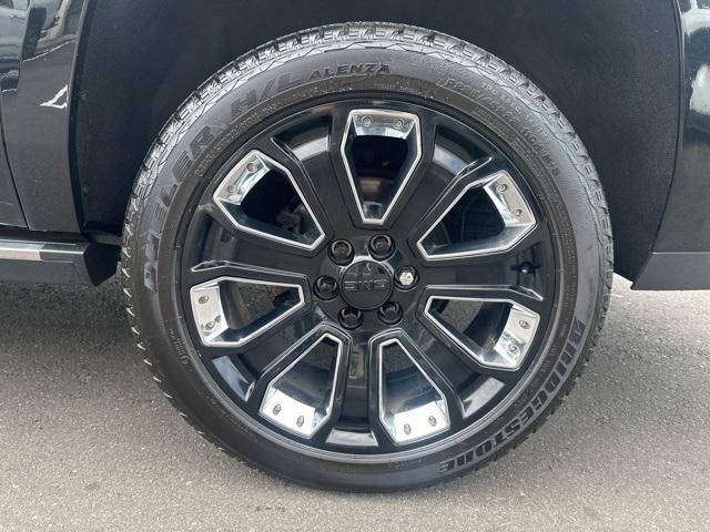 used 2019 GMC Yukon XL car, priced at $31,391