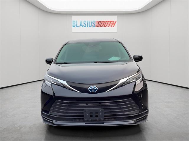 used 2021 Toyota Sienna car, priced at $29,888