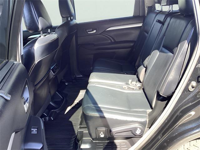 used 2017 Toyota Highlander car, priced at $18,988