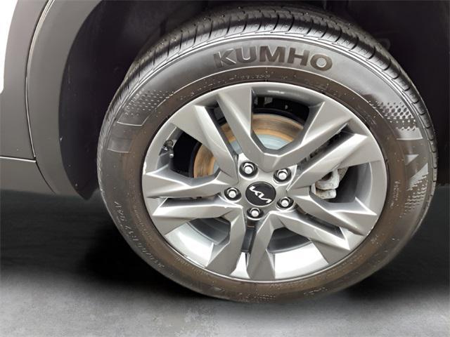 used 2023 Kia Seltos car, priced at $18,444