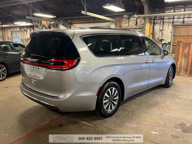 used 2021 Chrysler Pacifica car, priced at $21,999