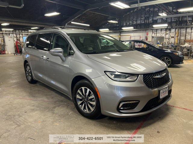 used 2021 Chrysler Pacifica car, priced at $21,999