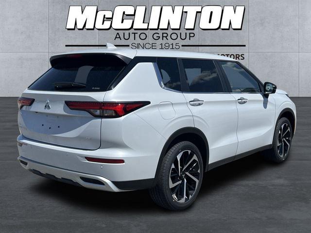 new 2024 Mitsubishi Outlander car, priced at $37,657