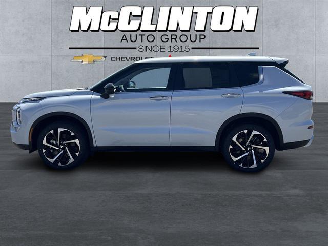 new 2024 Mitsubishi Outlander car, priced at $37,657