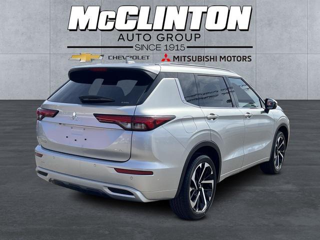 new 2024 Mitsubishi Outlander car, priced at $38,464