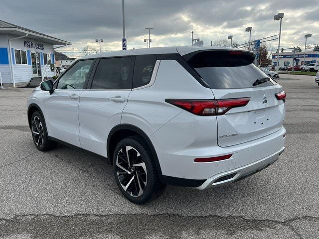 new 2024 Mitsubishi Outlander car, priced at $35,712