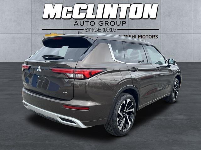 new 2024 Mitsubishi Outlander car, priced at $38,464