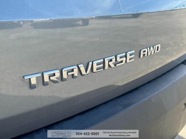 used 2021 Chevrolet Traverse car, priced at $32,107