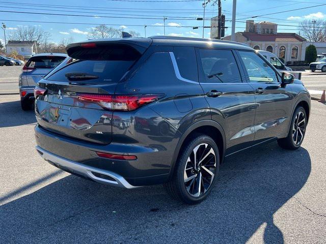 new 2024 Mitsubishi Outlander car, priced at $40,509