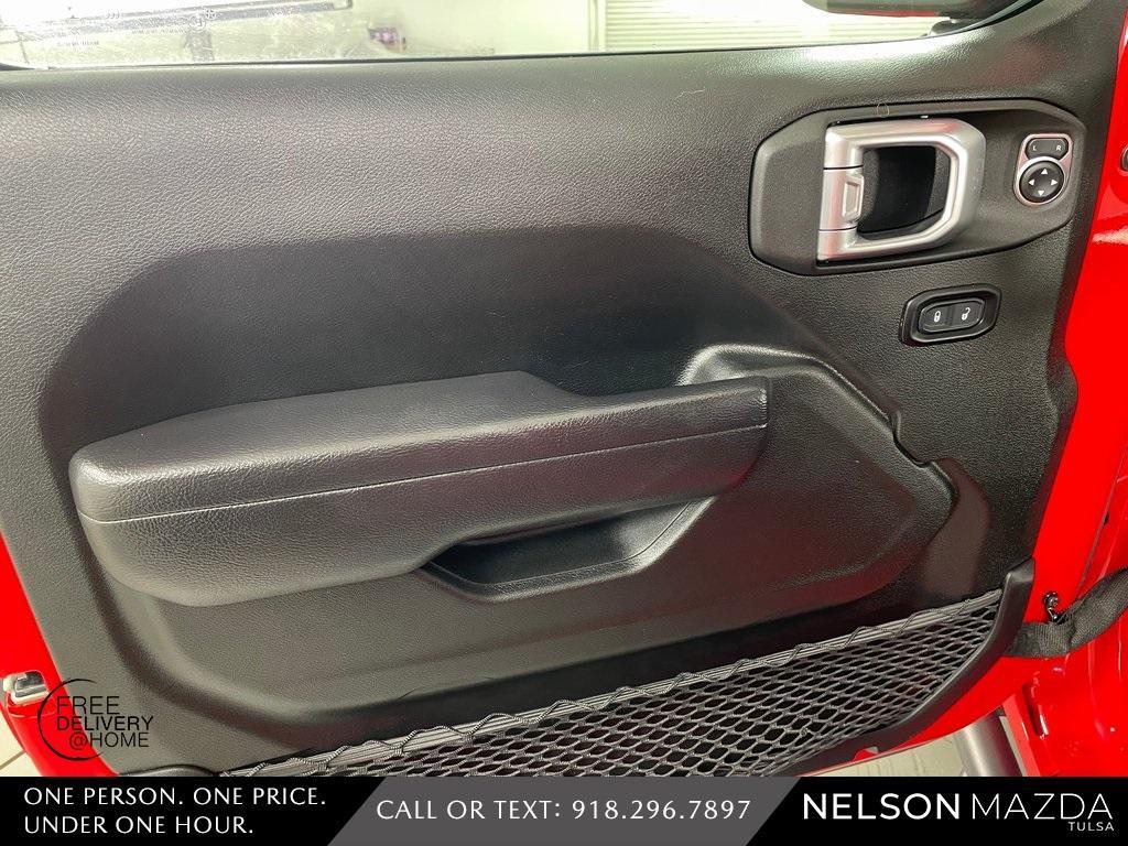 used 2022 Jeep Gladiator car, priced at $32,192