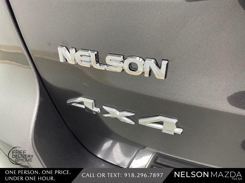 used 2017 Jeep Grand Cherokee car, priced at $15,403