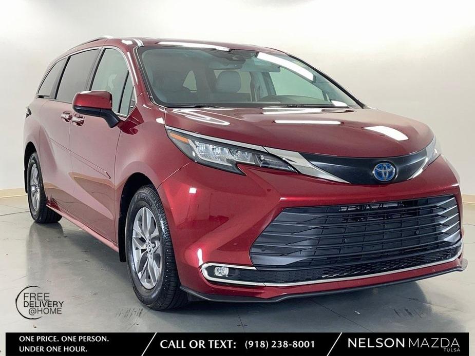 used 2022 Toyota Sienna car, priced at $35,747