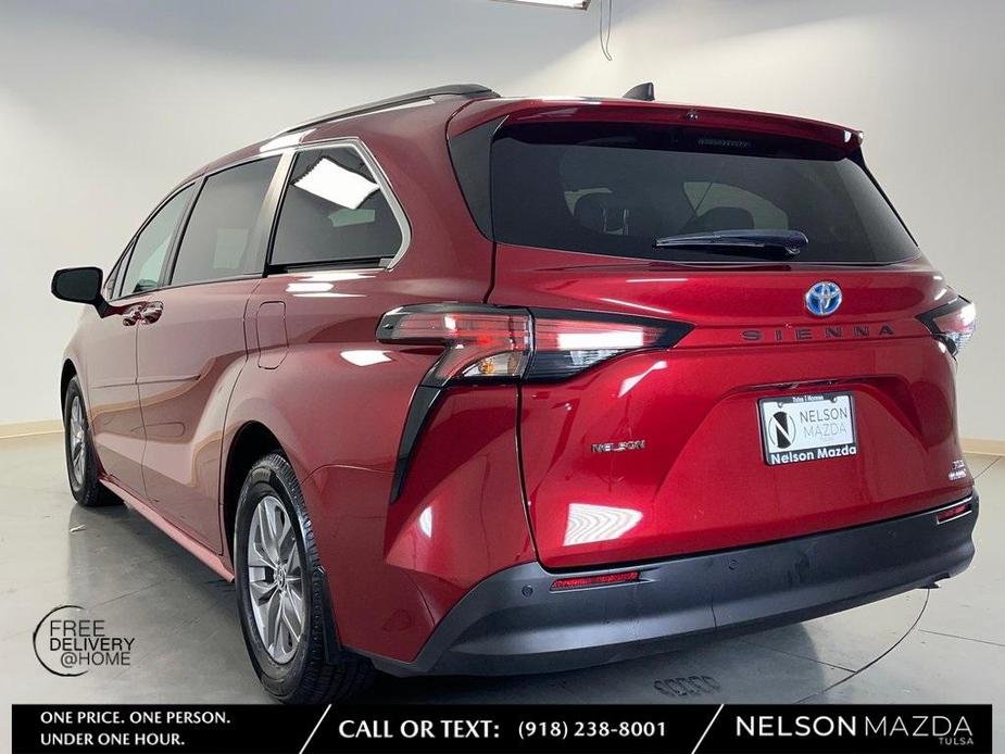 used 2022 Toyota Sienna car, priced at $35,747