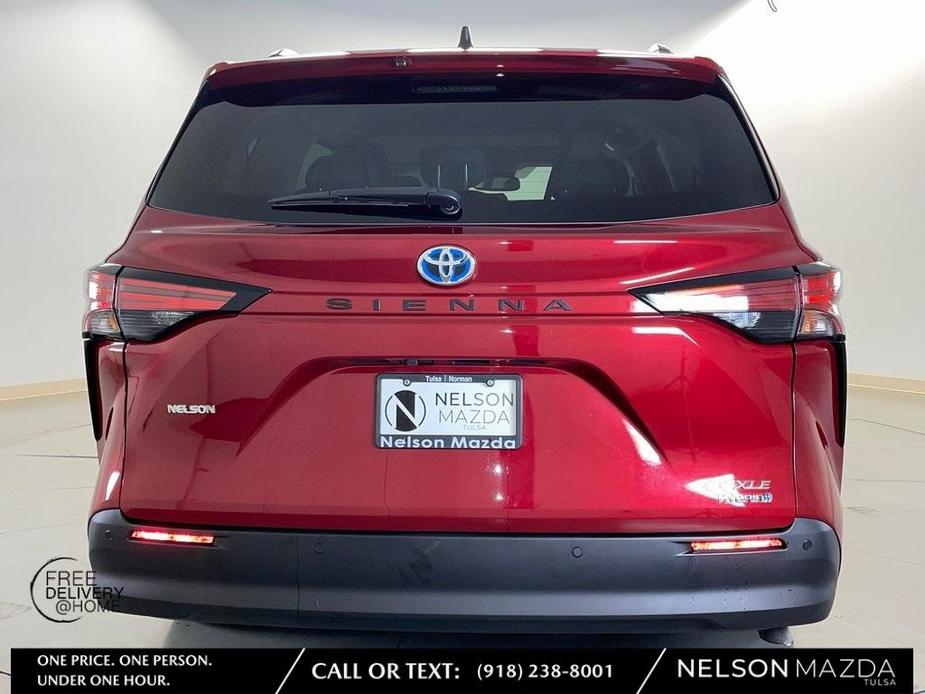 used 2022 Toyota Sienna car, priced at $35,747