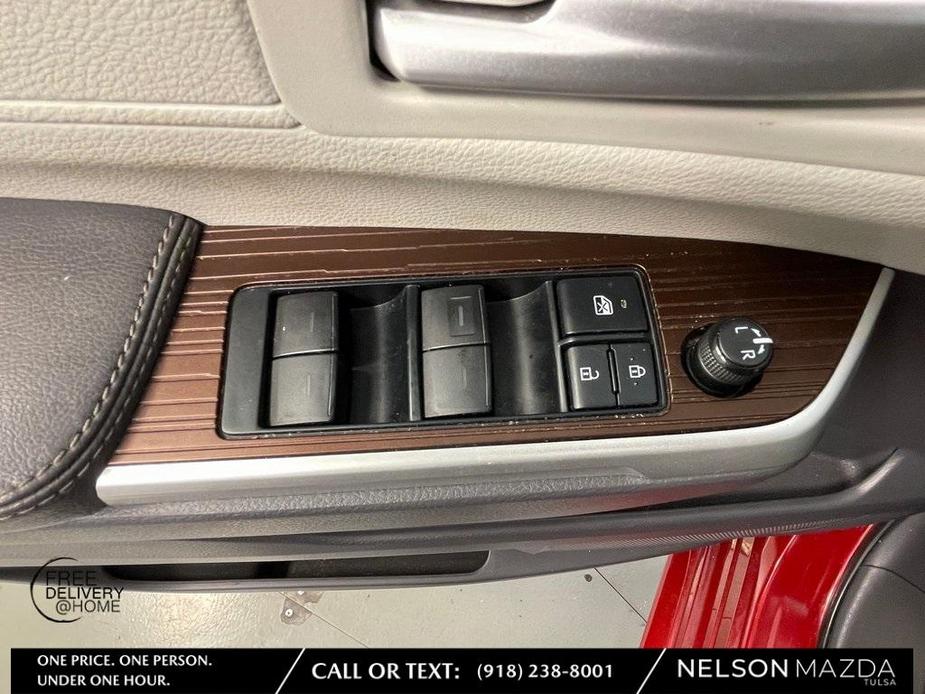 used 2022 Toyota Sienna car, priced at $35,747