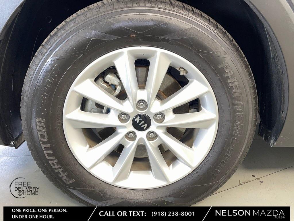 used 2019 Kia Sorento car, priced at $13,994