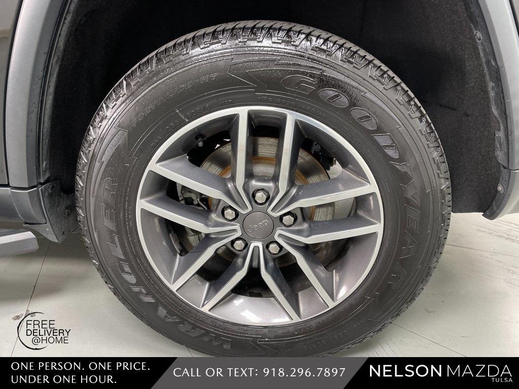 used 2019 Jeep Grand Cherokee car, priced at $15,939