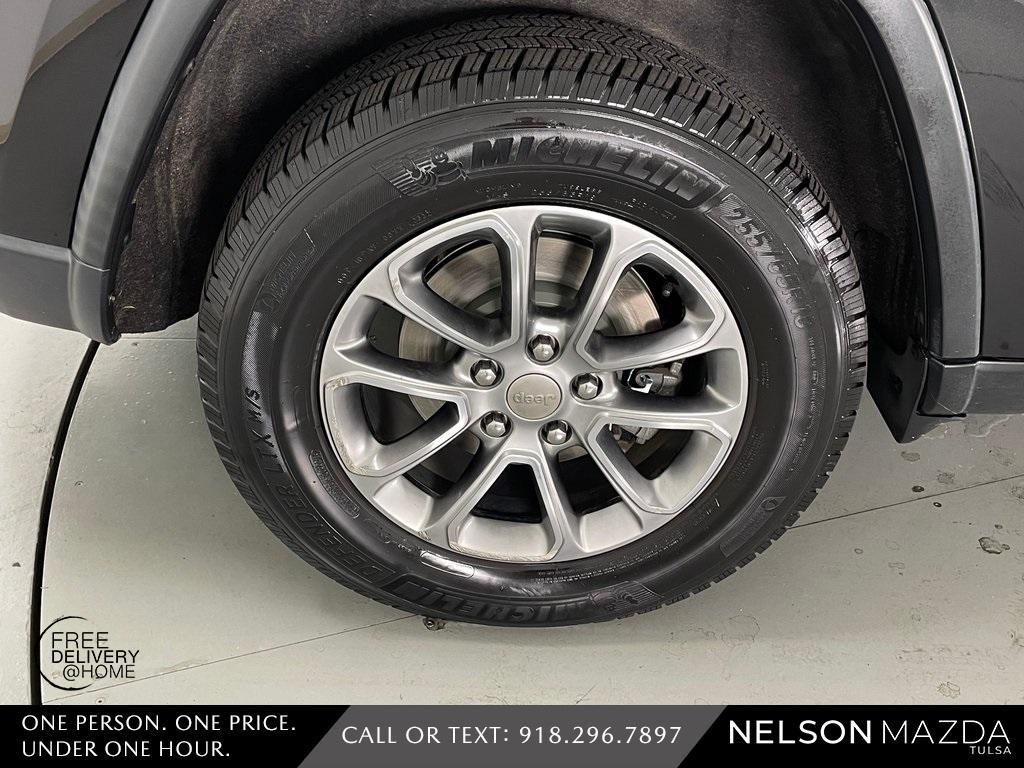 used 2016 Jeep Grand Cherokee car, priced at $10,831