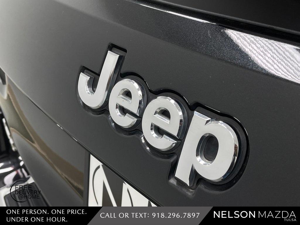 used 2016 Jeep Grand Cherokee car, priced at $10,831