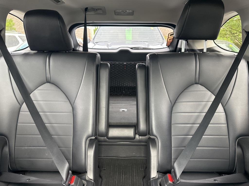 used 2021 Toyota Highlander car, priced at $29,509