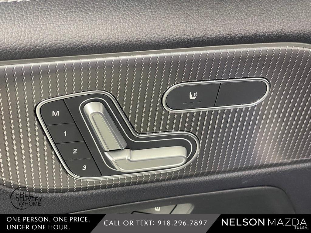 used 2020 Mercedes-Benz GLB 250 car, priced at $23,972