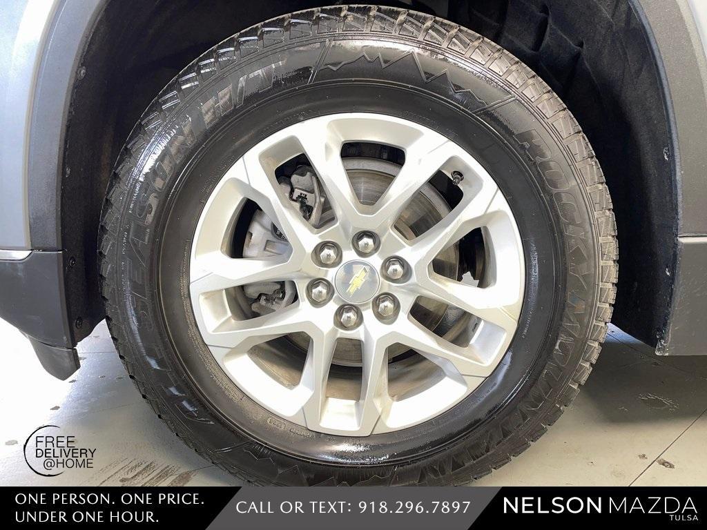 used 2021 Chevrolet Traverse car, priced at $19,381