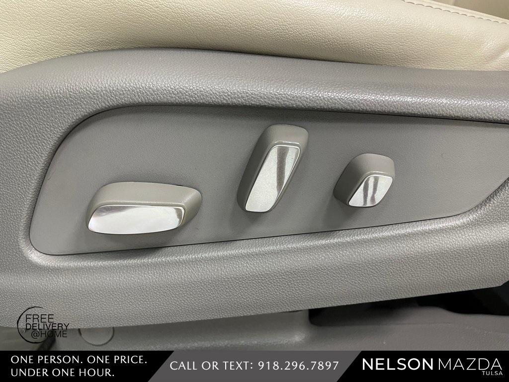 used 2018 Cadillac XT5 car, priced at $16,994