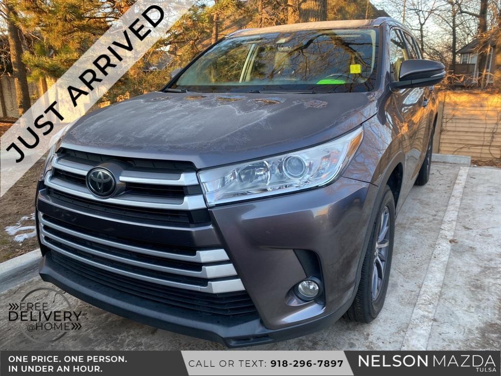 used 2019 Toyota Highlander car, priced at $24,961