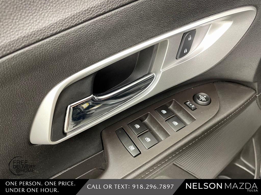 used 2016 Chevrolet Equinox car, priced at $9,377