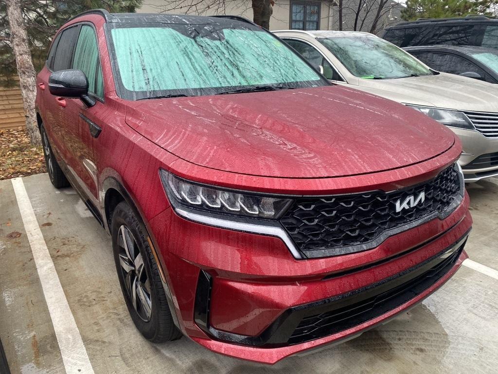 used 2022 Kia Sorento car, priced at $25,667