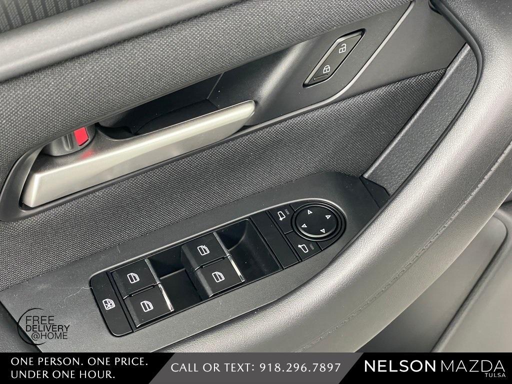 new 2025 Mazda CX-90 car, priced at $39,095