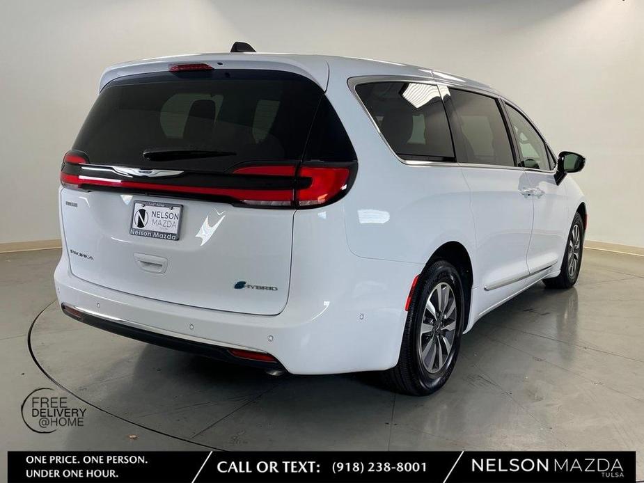 used 2023 Chrysler Pacifica Hybrid car, priced at $37,994