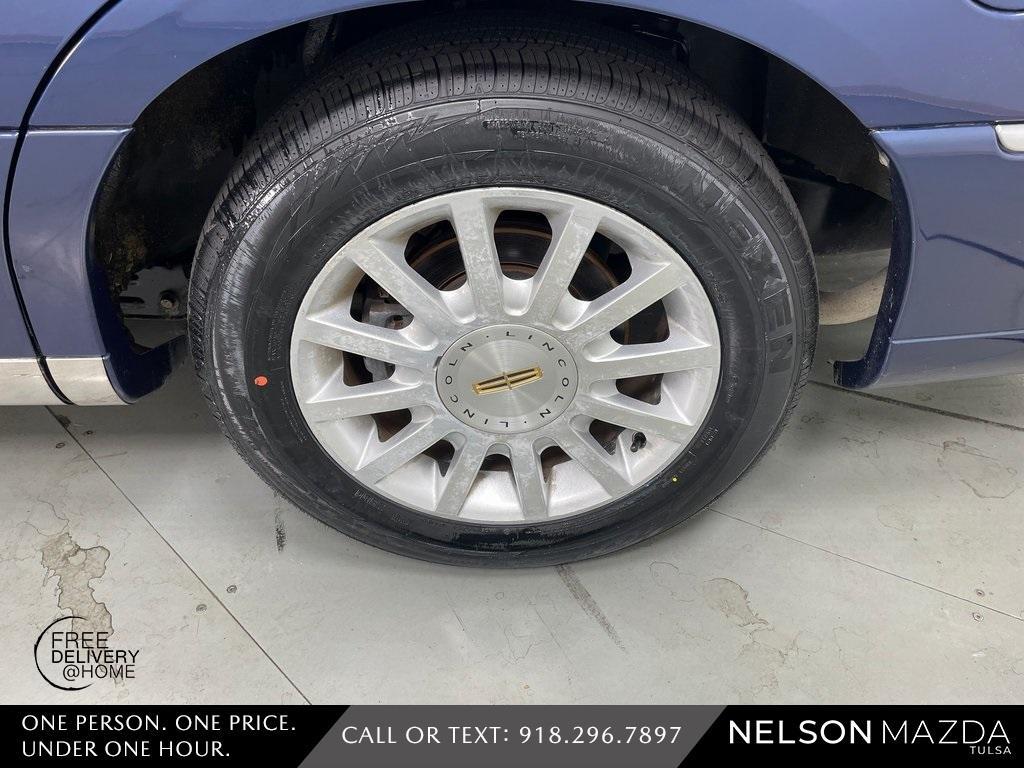 used 2007 Lincoln Town Car car, priced at $9,994