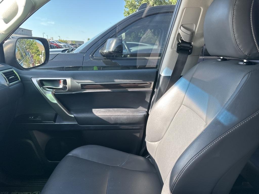 used 2015 Lexus GX 460 car, priced at $23,640
