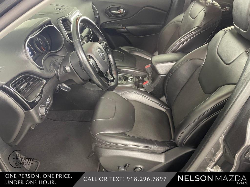 used 2021 Jeep Cherokee car, priced at $15,671