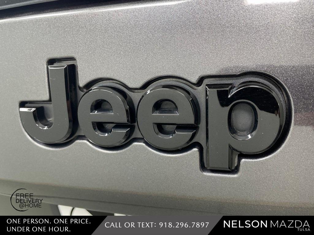 used 2021 Jeep Cherokee car, priced at $15,671