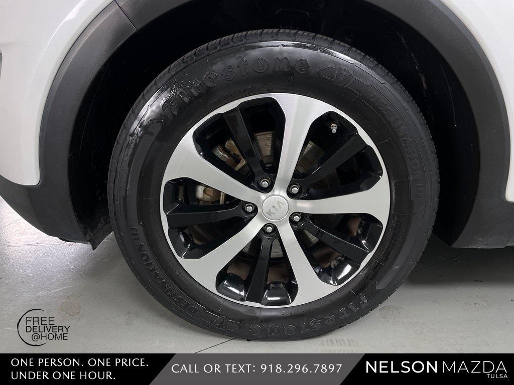 used 2016 Kia Sorento car, priced at $11,201