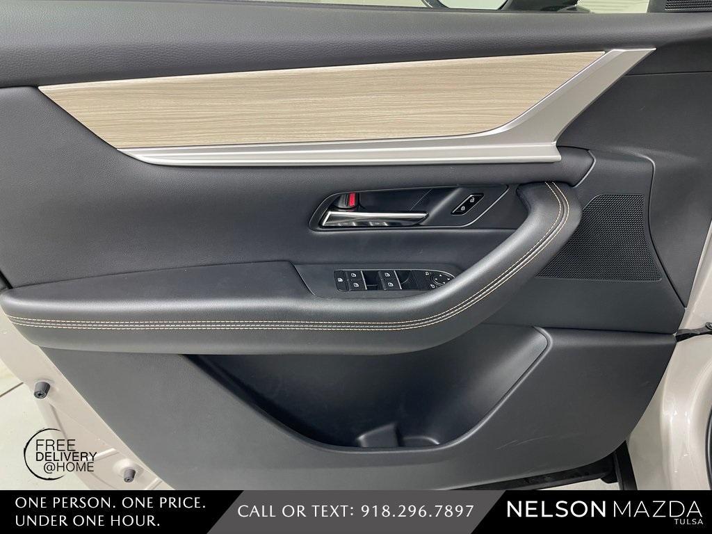 new 2025 Mazda CX-90 car, priced at $40,091