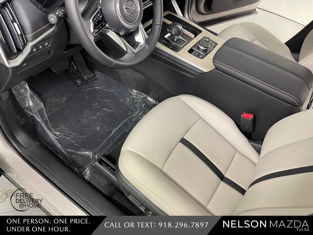new 2025 Mazda CX-90 car, priced at $40,091