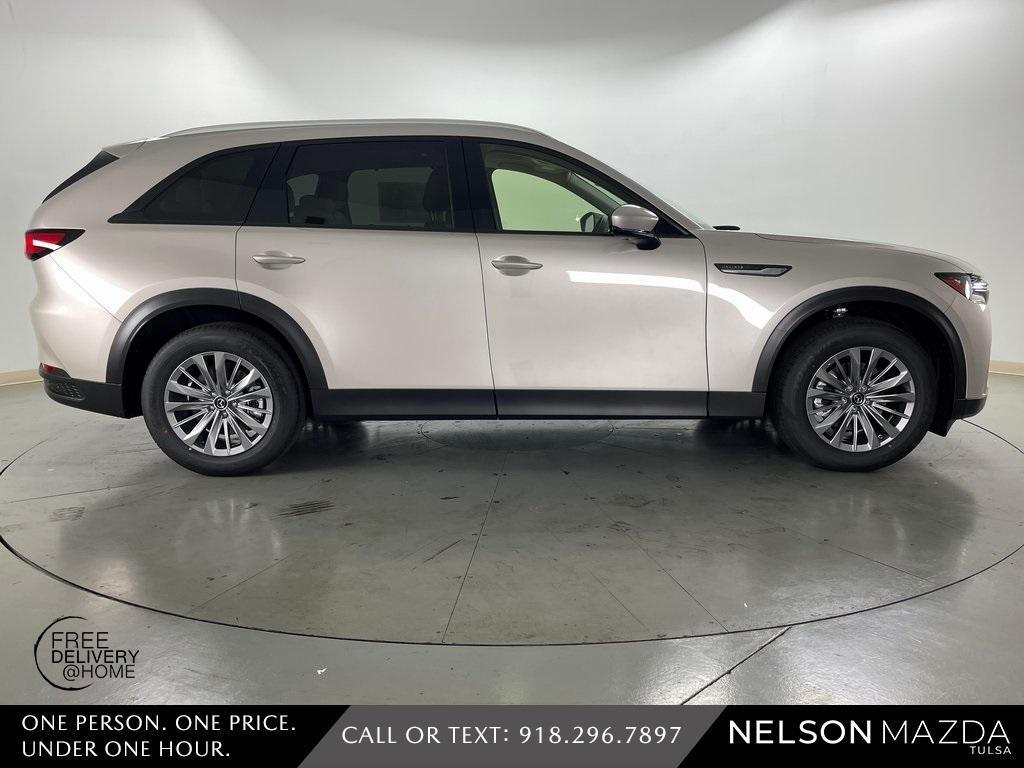 new 2025 Mazda CX-90 car, priced at $40,091