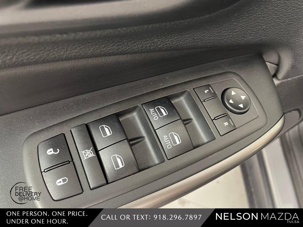 used 2021 Jeep Cherokee car, priced at $21,281