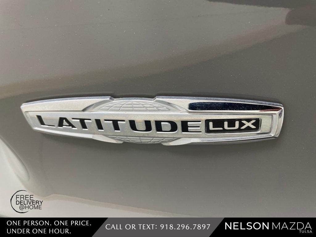 used 2021 Jeep Cherokee car, priced at $21,281