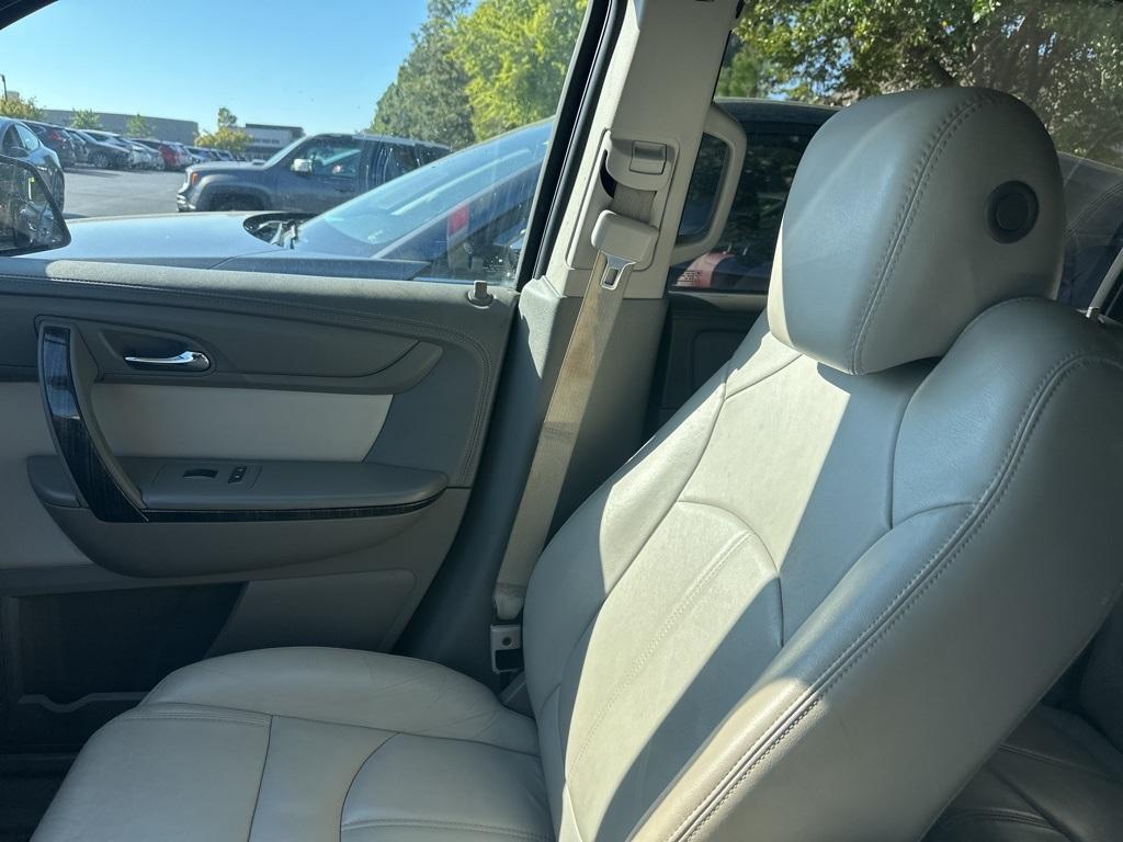 used 2016 GMC Acadia car, priced at $10,900